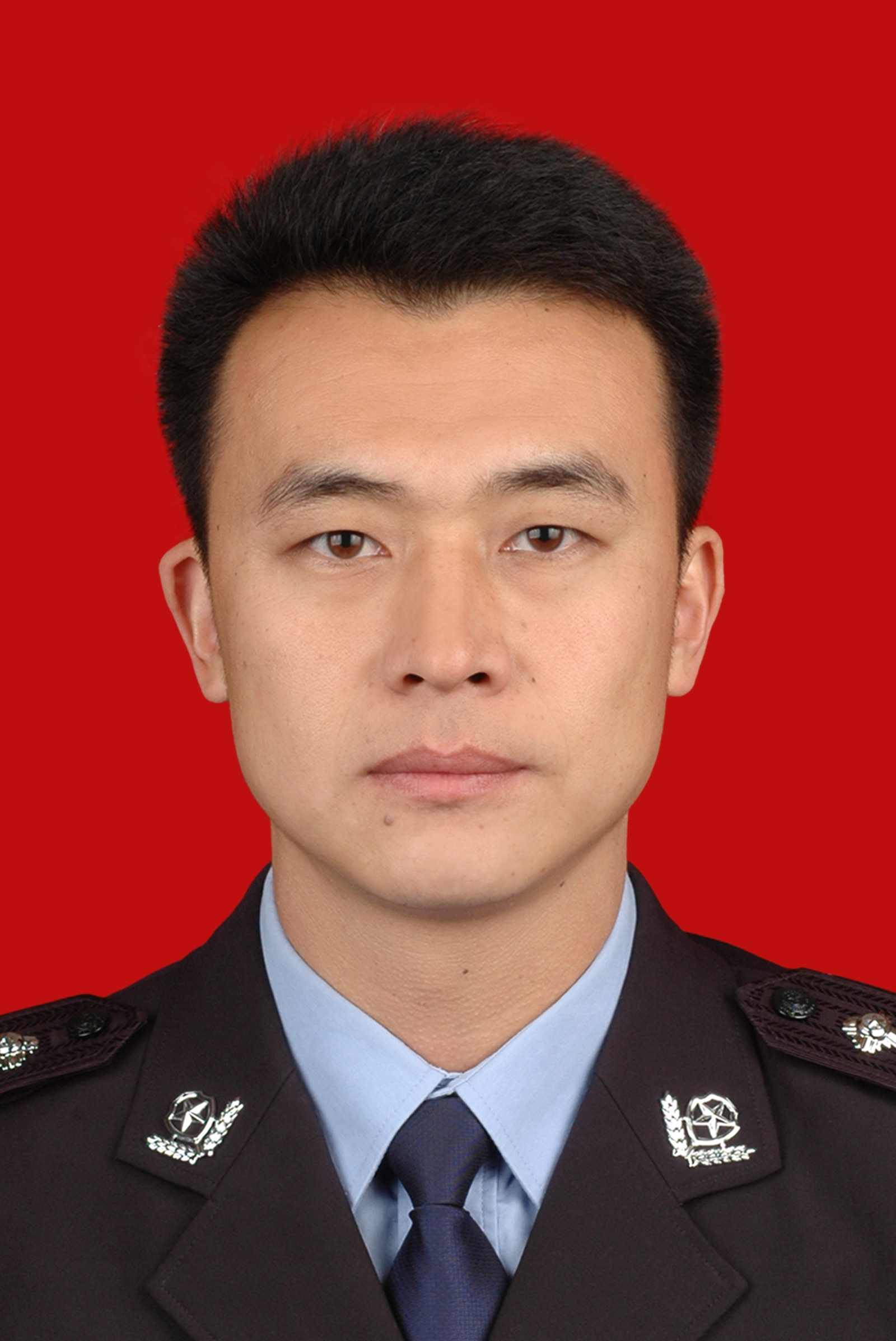 高罡（标准照）.jpg