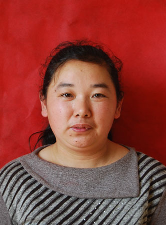 李爱芹证件照.JPG