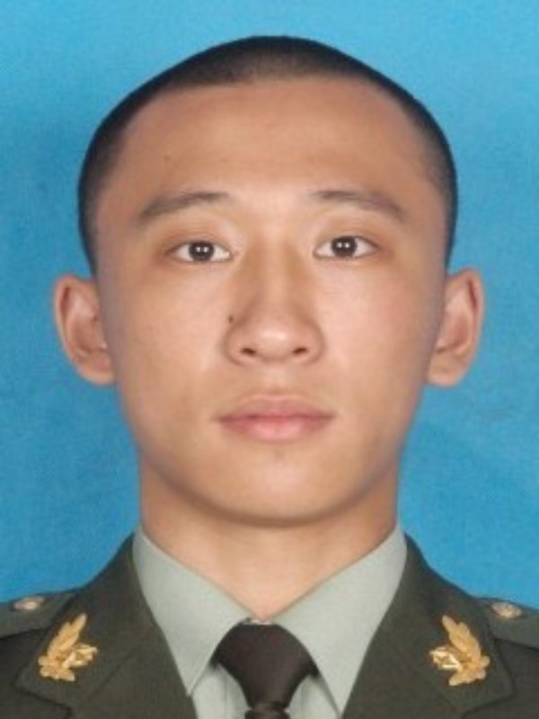 王乐川证件照.jpg