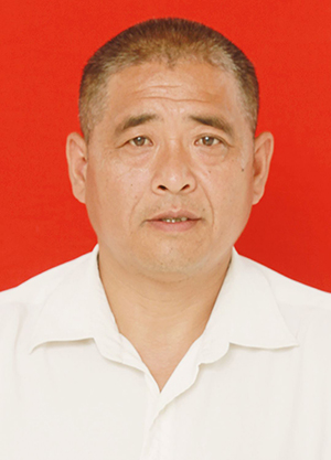 赵利证件照.jpg