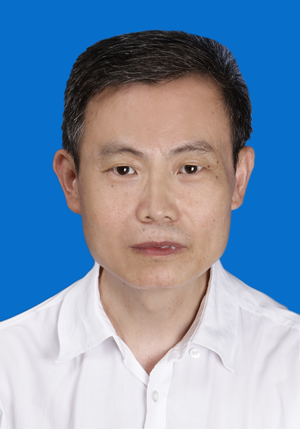 杨承章照片1.png