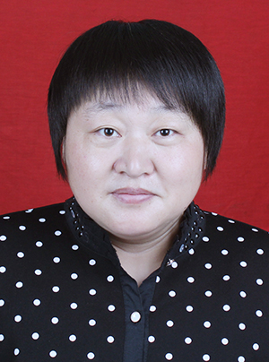 韩彩霞证件照.jpg