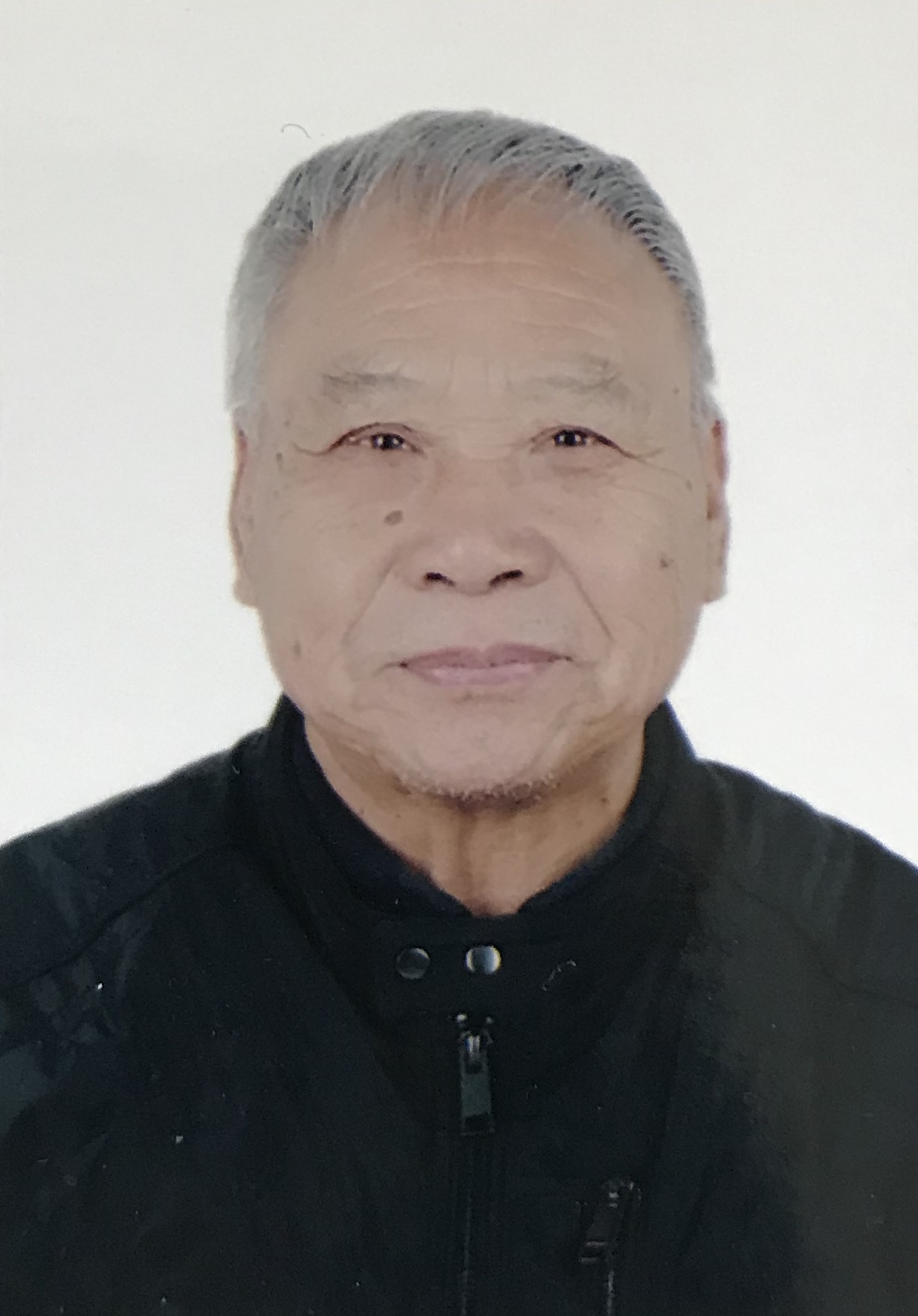 范正安免冠照.png