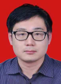 冯坤证件照(1).png
