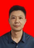 卢峰证件照(1).png