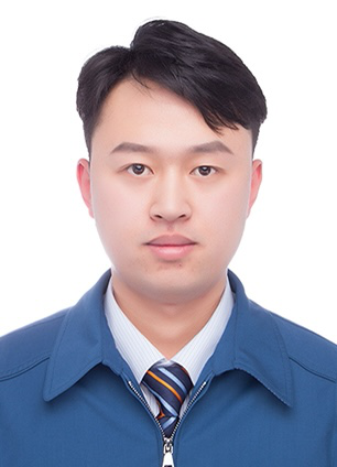马振证件照.png