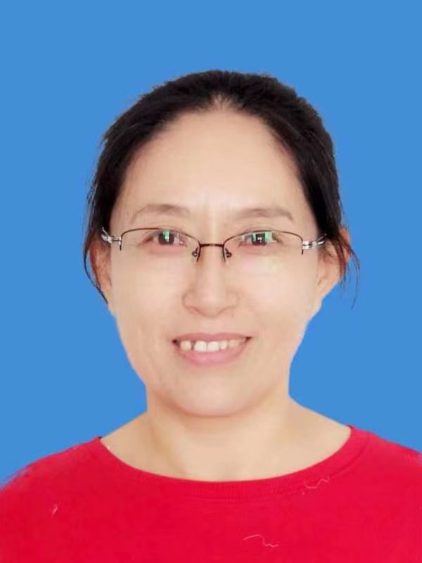 王海红证件照片.jpg