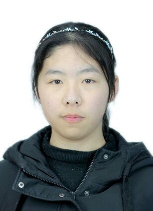 岱岳区英雄山双语学校八年级七班郁妍1寸照片.jpg