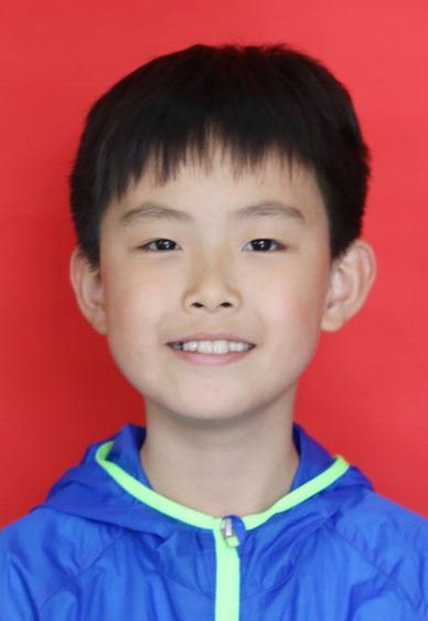 李林泽个人免冠照片.jpg