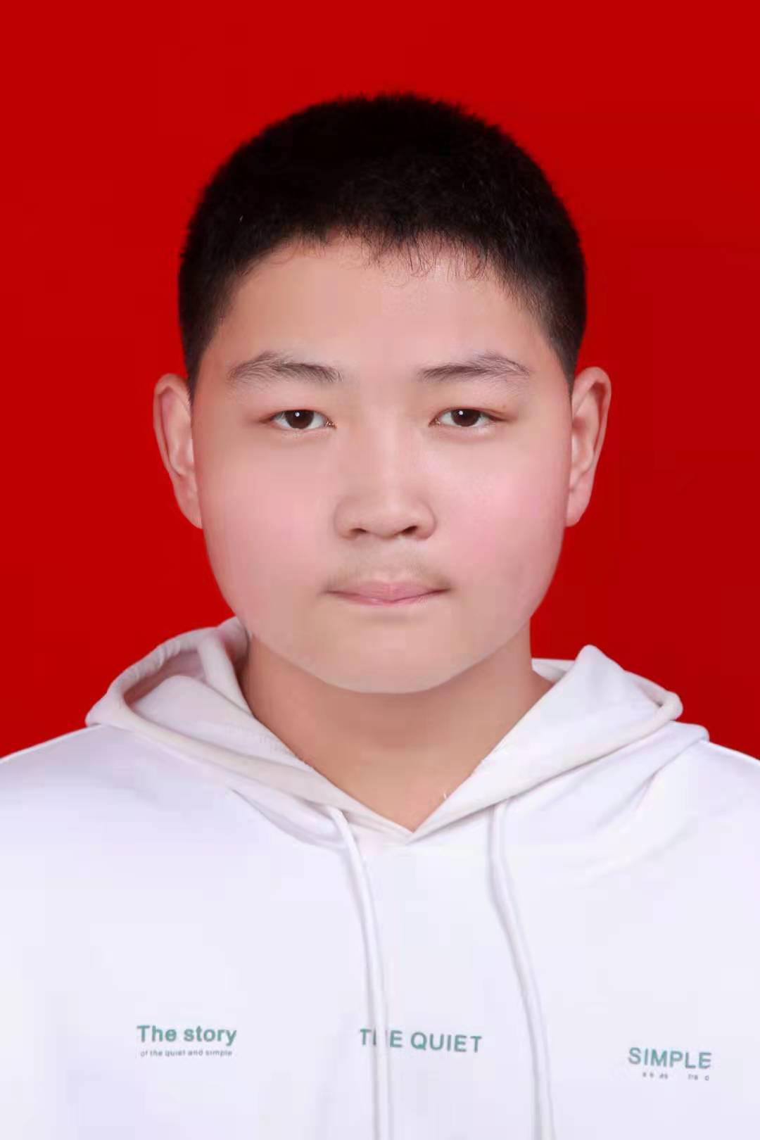 肥城市桃都中学谢明轩1寸照片.jpg