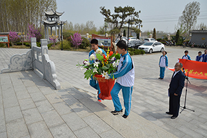 敬献花篮aaaa.jpg