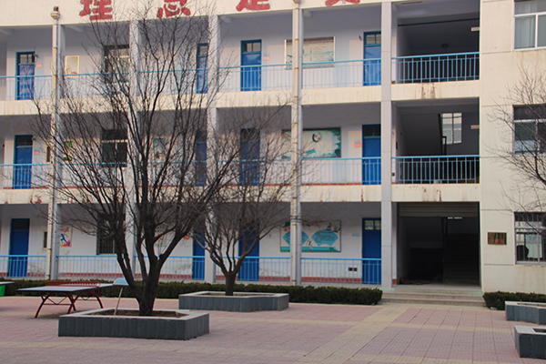 安站中学少年宫外景.JPG