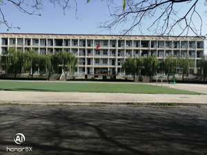 夏张镇中心小学.jpg
