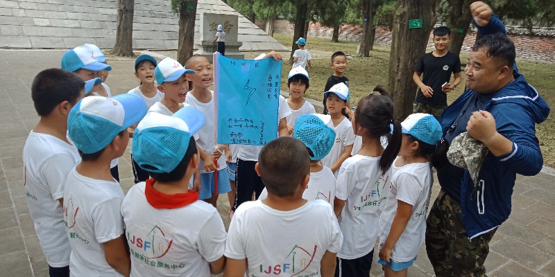 爱陪伴“3+1”助学.jpg