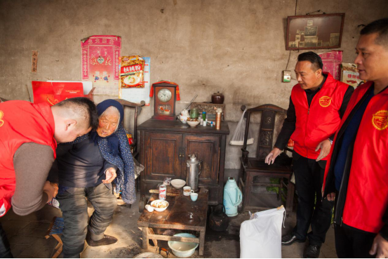 新泰市 “金晖助老”项目推荐表1060.png